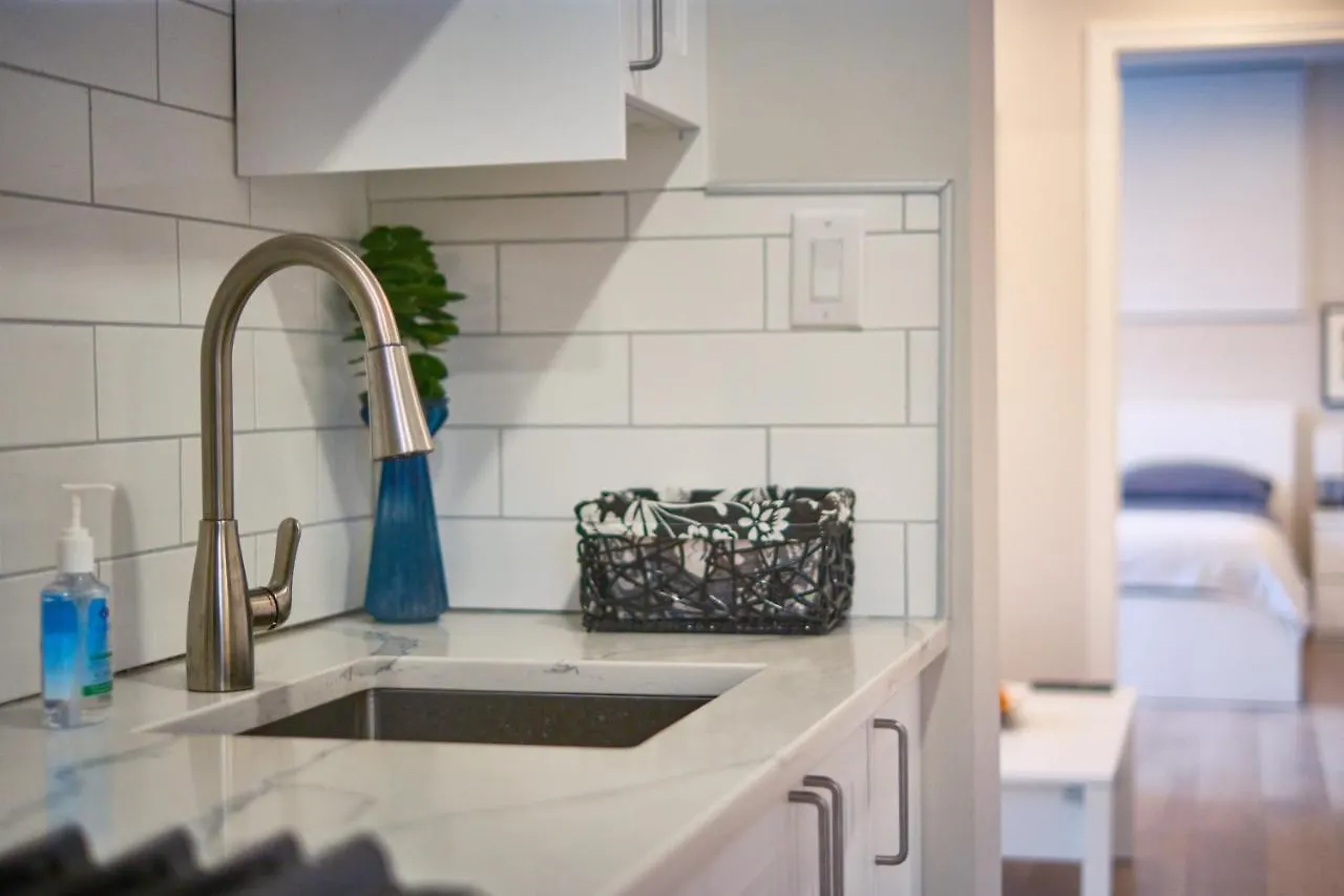 Hamilton Oasis - Luxe Beds - Bbq Haven - Pool Apartment