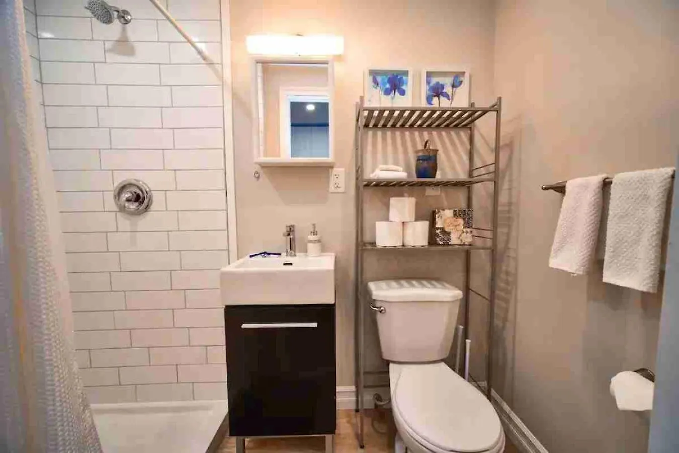 Hamilton Oasis - Luxe Beds - Bbq Haven - Pool Apartment