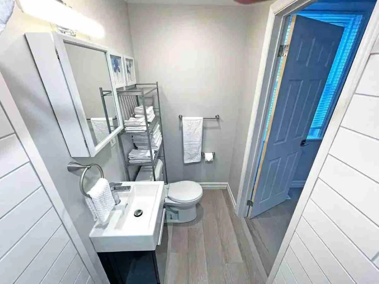 Hamilton Oasis - Luxe Beds - Bbq Haven - Pool Apartment